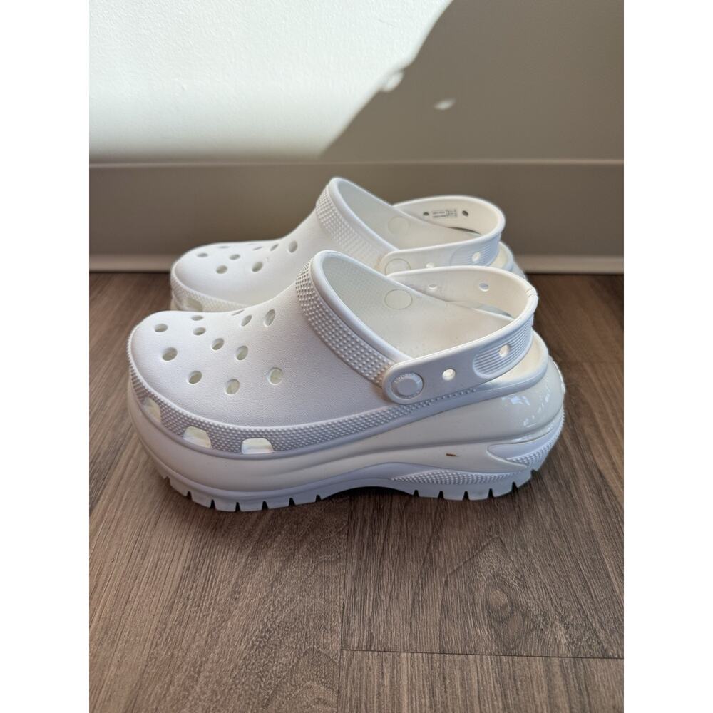 Crocs Mega Crush Platform Clogs Bone Color Women's Size 6 Men Size 4 Iconic